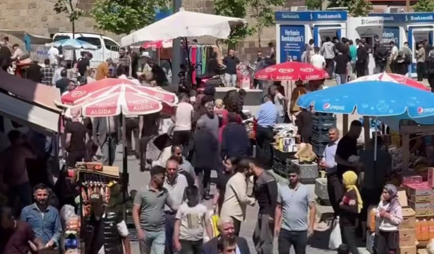 Bayram alışverişi zorunlu ihtiyaçtan öteye gitmedi