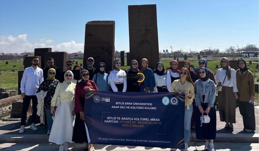 Bitlis’te Arapça Kültürel Miras İçin Ahlat’ta Saha Gezisi Düzenlendi