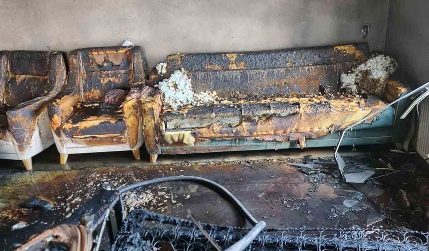 Ahlat'ta Ev Yangını: 63 Yaşındaki Kadın Ağır Yaralandı