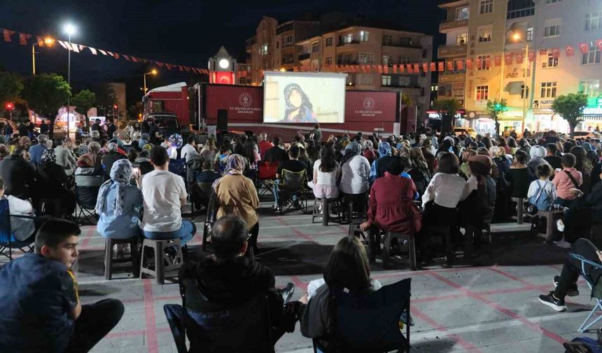 Gezen Sinema Karamanlılarla Buluştu