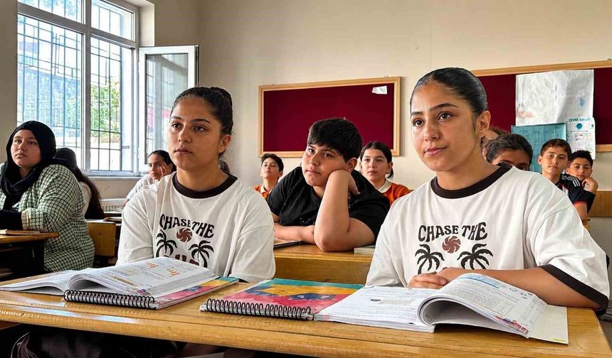 İkiz Kardeşlerin LGS Hayali Aynı Lisede Okumak
