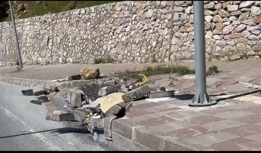 Her Gün Önünden Geçiliyor Ama Değişen Bir Şey Yok