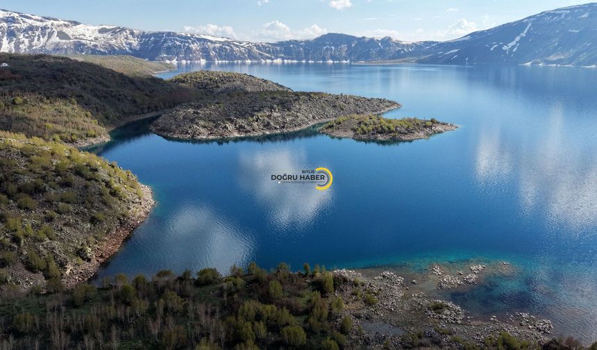 Nemrut Krater Gölü’nde turizm sezonu açıldı