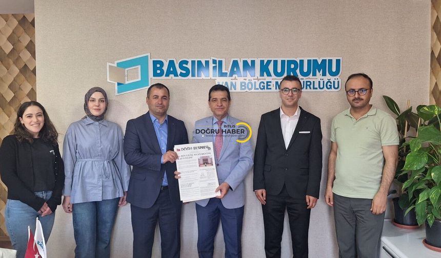GELECEĞİN MANŞETLERİNİ ATIP BİRİNCİ OLDULAR, ÖDÜLLÜ GAZETEYİ BİK’E SUNDULAR…
