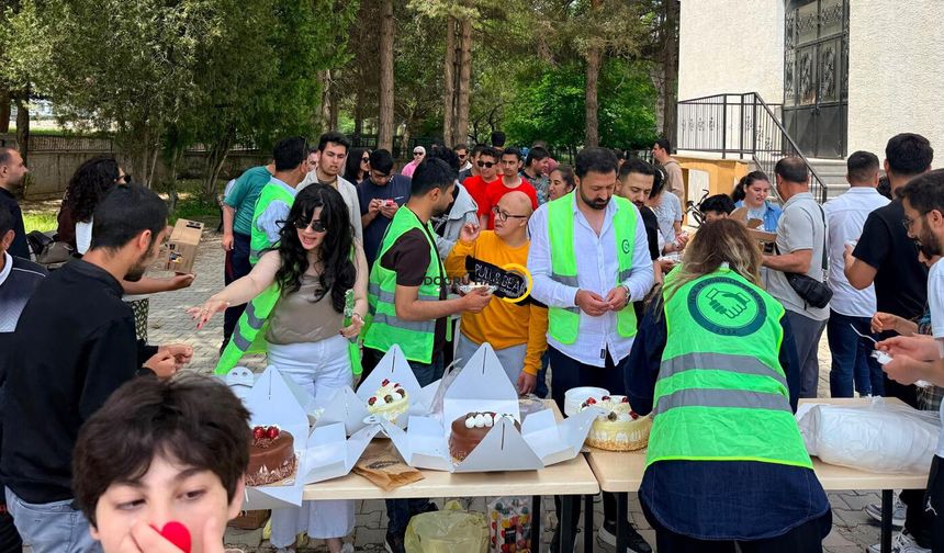 Onların Mutluluğu Her Şeye Değer: Tatvan'da Yüzleri Güldüren Etkinlik