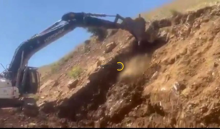 Bitlis'te Köy Yollarında Genişletme Çalışmaları Devam Ediyor