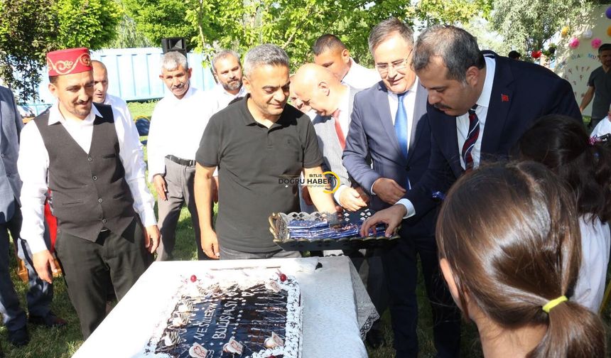 Ahlat'ta Duygulandıran Buluşma