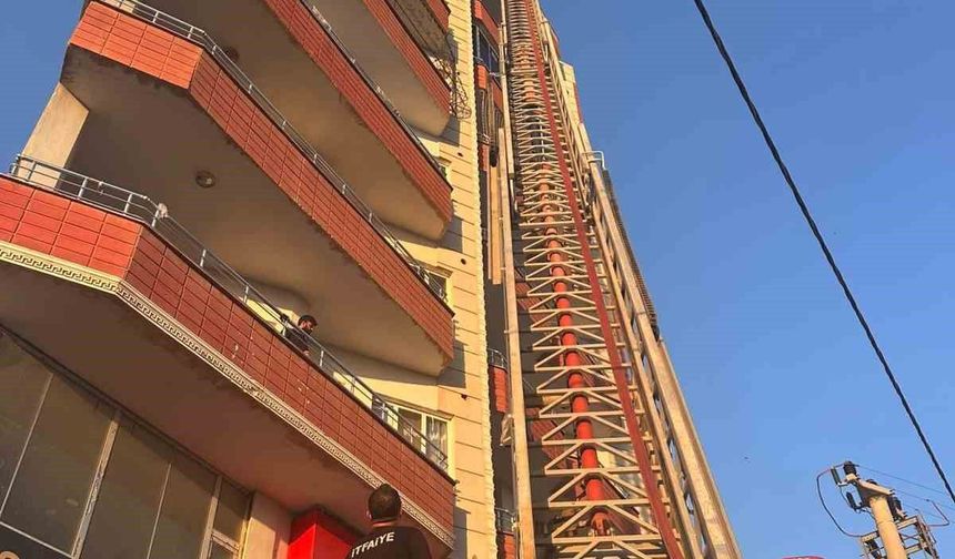 Apartmanın Son Katında Yangın Paniği