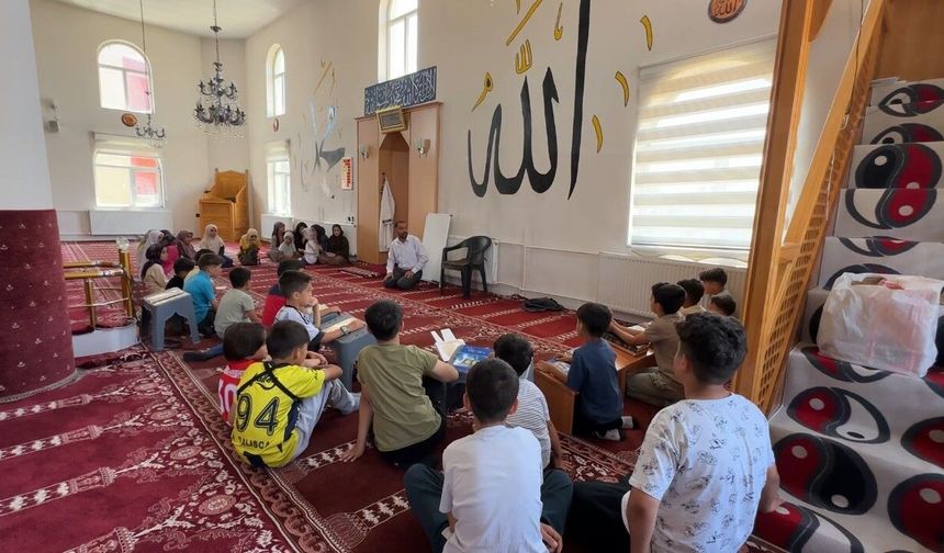 Yüksekova'da Yaz Kur'an Kurslarına Yoğun İlgi