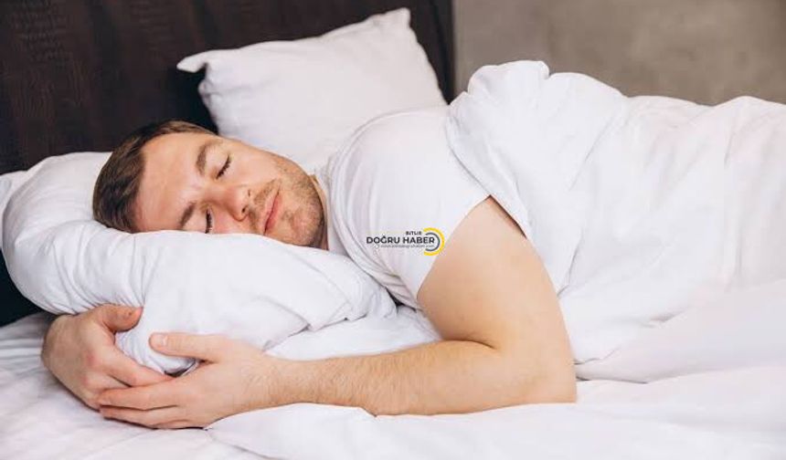 SICAK HAVADA UYKU KALİTESİNİ DÜZENLEYEN 8 ÖNERİ