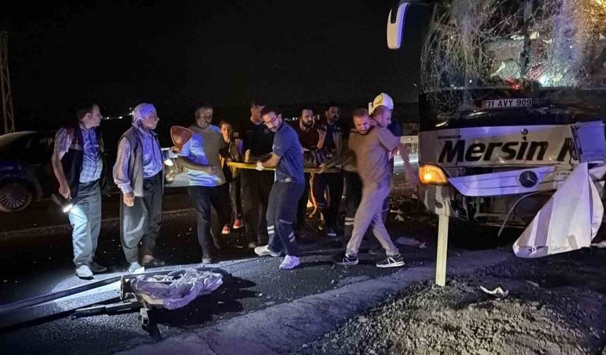 Bitlis’ten Dönen Otobüs Kaza Yaptı: 13 Yaralı