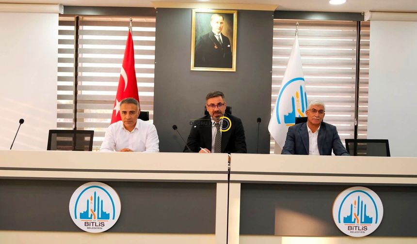 Bitlis Belediyesi'nde Kritik Değerlendirme Toplantısı