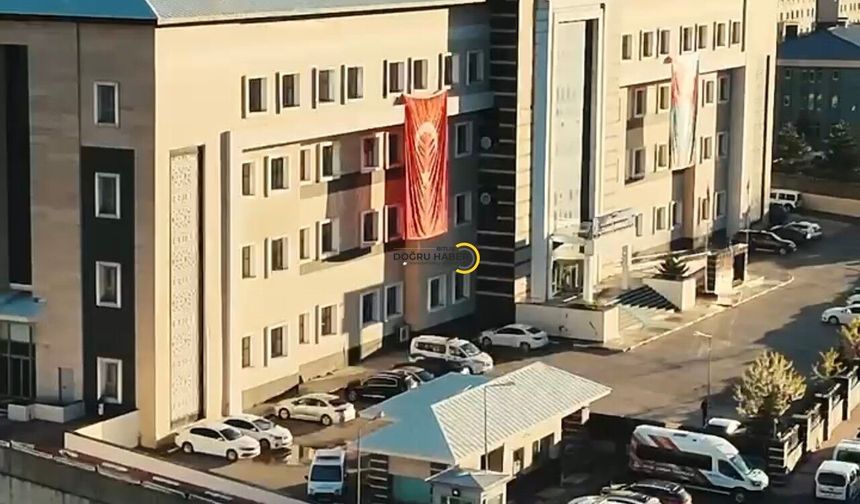 Bitlis Emniyeti'nden Yeni Atanan Polislere Anlamlı Karşılama