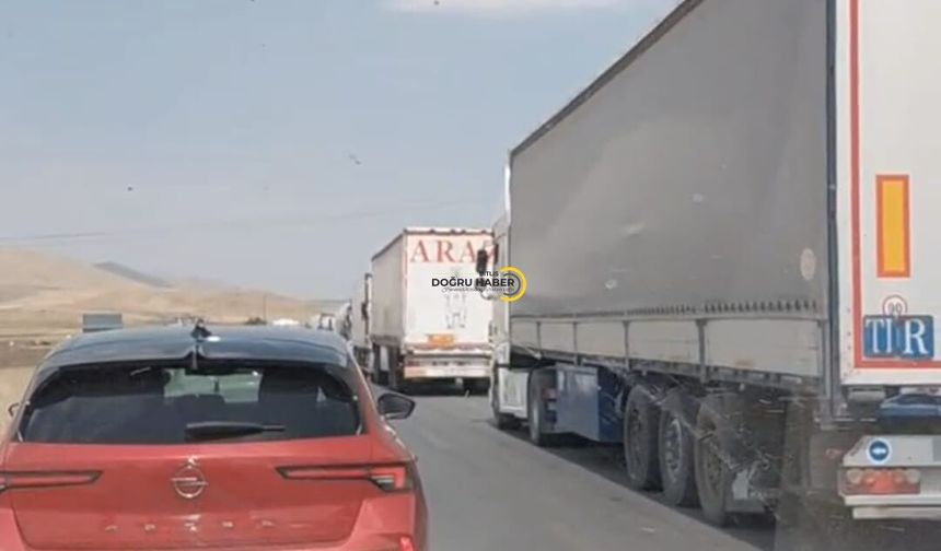 Bitlis-Tatvan Yolunda Bekleyiş Sürüyor!