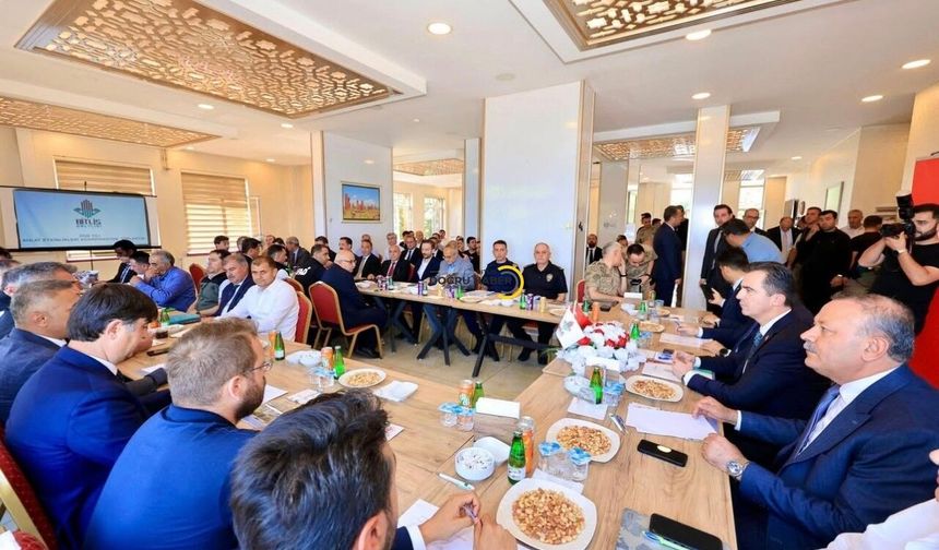Bitlis'te Ahlat Şenlikleri İçin Kritik Toplantı! Vali Ahmet Karakaya Koordinasyonu Sağladı