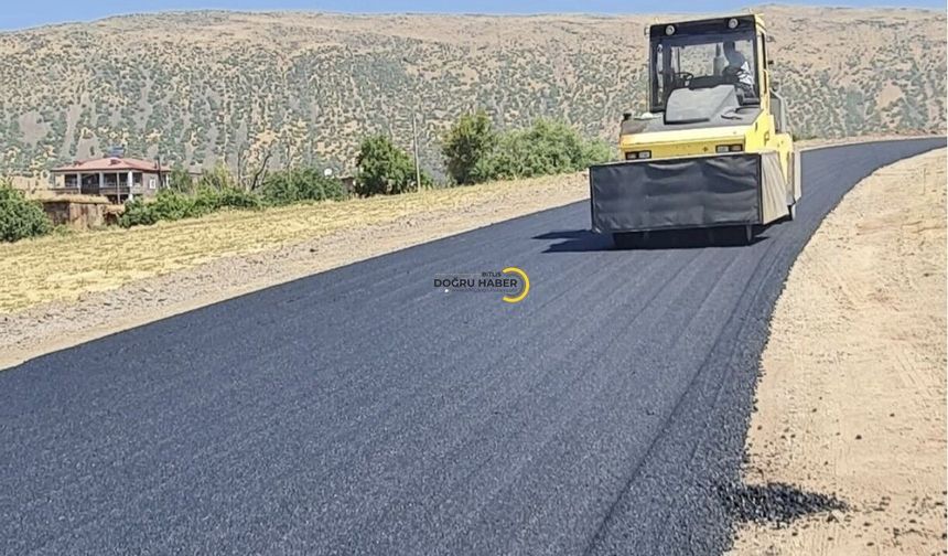 Bitlis’te Köy Yollarında BSK Çalışmaları Sürüyor