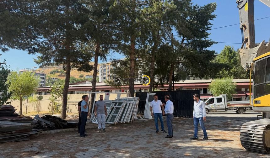 Hizan’da Eski Askeri Gazino İçin Yıkım Hazırlığı
