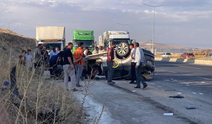 Bitliste Seyir Halindeki Araç Takla Attı