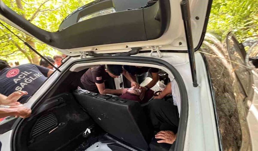 Hizan’da Otomobil Bahçeye Uçtu: 8 Yaralı