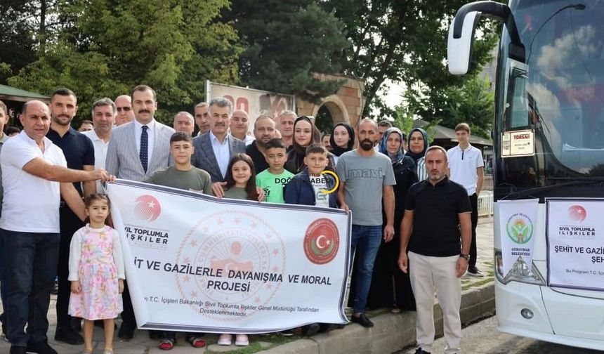Güroymak’ta Şehit ve Gazi Aileleri Erzurum ve Trabzon Turuna Uğurlandı