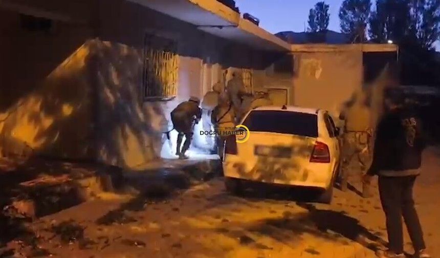 Bitlis’te sosyal medya operasyonunda 3 kişi tutuklama