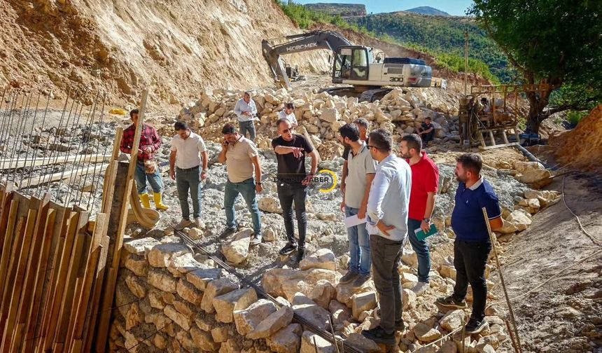 Bitlis Mutki’de Hayvancılığa Su Desteği: HİS Göleti İçin Çalışmalar Sürüyor