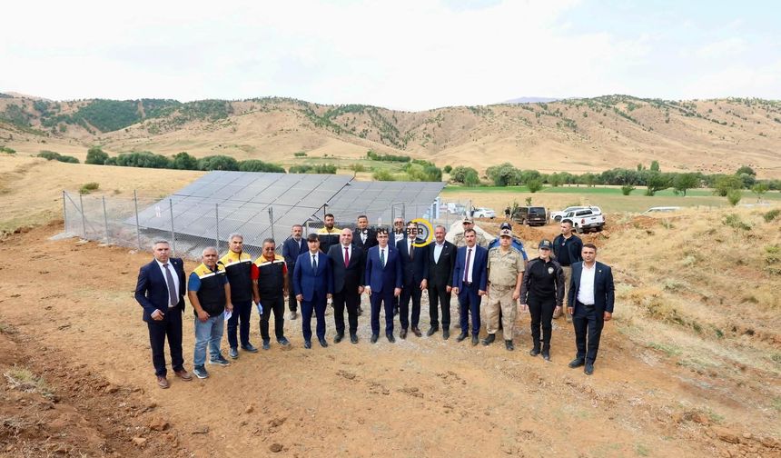Vali Karakaya Hizan İçlikaval Köyü’nde İncelemelerde Bulundu