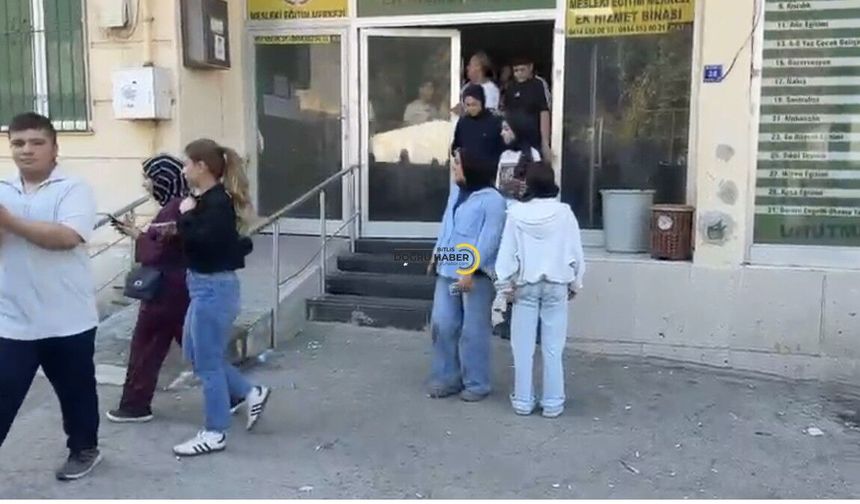 Şanlıurfa Merkezli 5,3 Büyüklüğünde Deprem: Çevre İllerde de Hissedildi