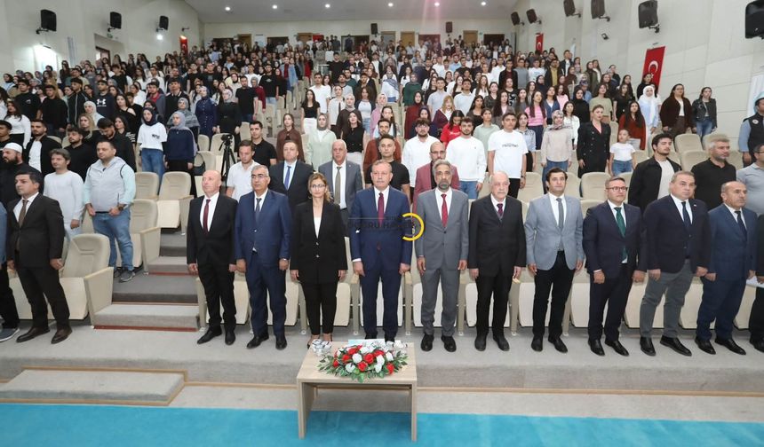 BEÜ’de Yeni Öğrenciler İçin Oryantasyon Programı Başladı