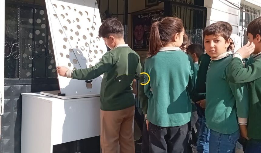 Bitlis’te Teneffüsler Oyuna Dönüşüyor: Öğrenciler Labirent Oyunuyla Eğlendi