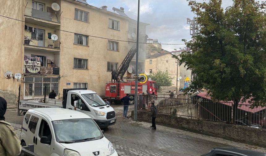 Hizan’da Bir Evde Yangın Çıktı