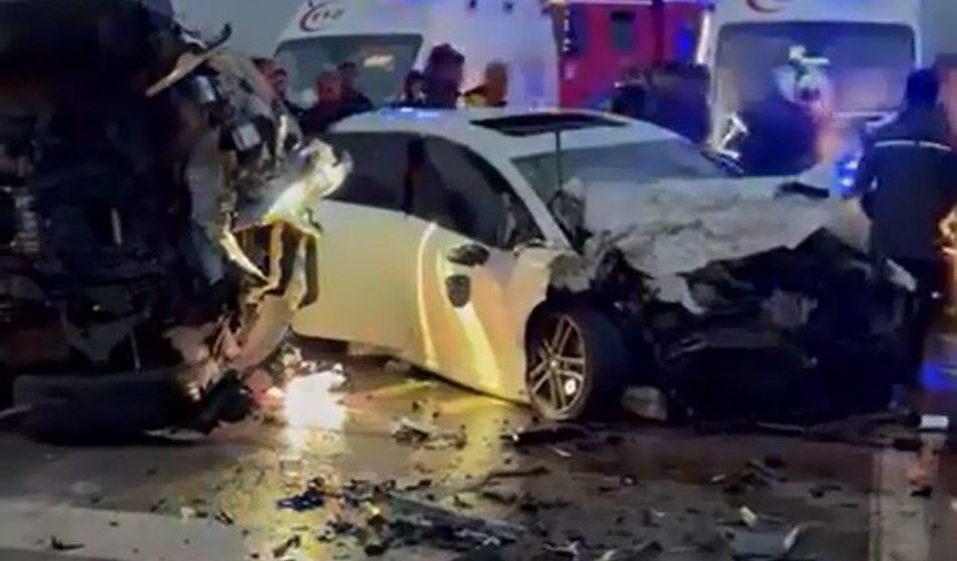 Aksaray'da Feci Kaza: 2 Sürücü Ağır Yaralandı