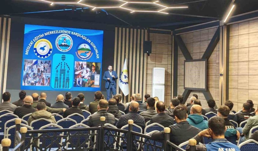 Tatvan’da Mesleki Eğitim İçin İşletmelerle İş Birliği Toplantısı