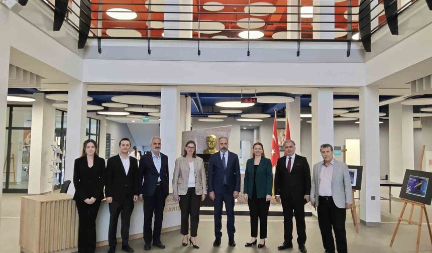 Van YYÜ Rektörü Şevli’den Bitlis’teki Eğitim Yatırımına Ziyaret