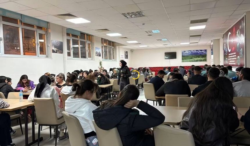 Adilcevaz KYK Yurdu’nda Yeni Öğrencilere Uyum Programı Düzenlendi