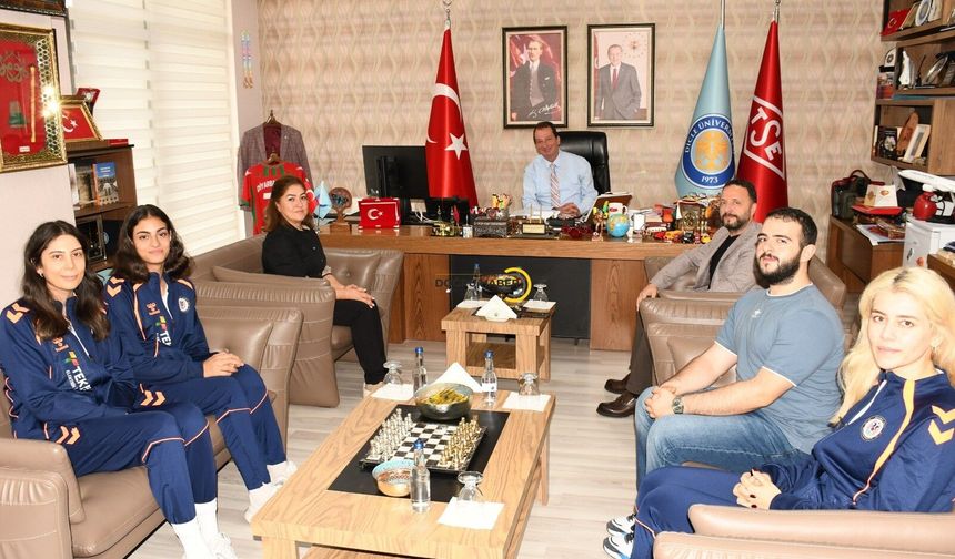Voleybol Takımından Dicle Üniversitesi’ne Teşekkür Ziyareti