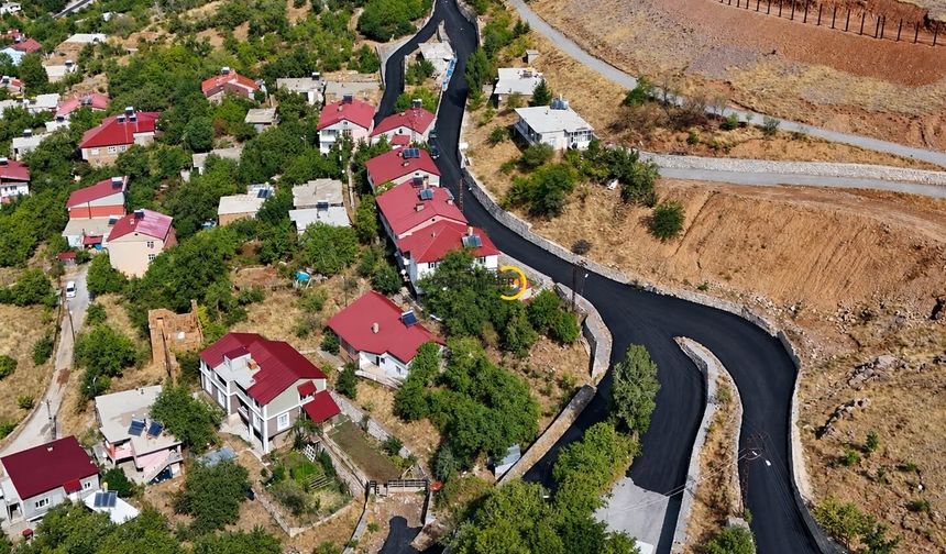 Bitlis’te Yollar Yenileniyor: Gazibey ve İnönü Mahallelerinde Asfalt Çalışması Tamamlandı