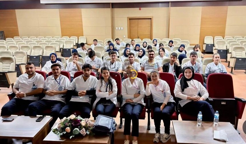 Bitlis Eren Üniversitesi Hemşirelik Öğrencilerine Klinik Uygulama Eğitimi