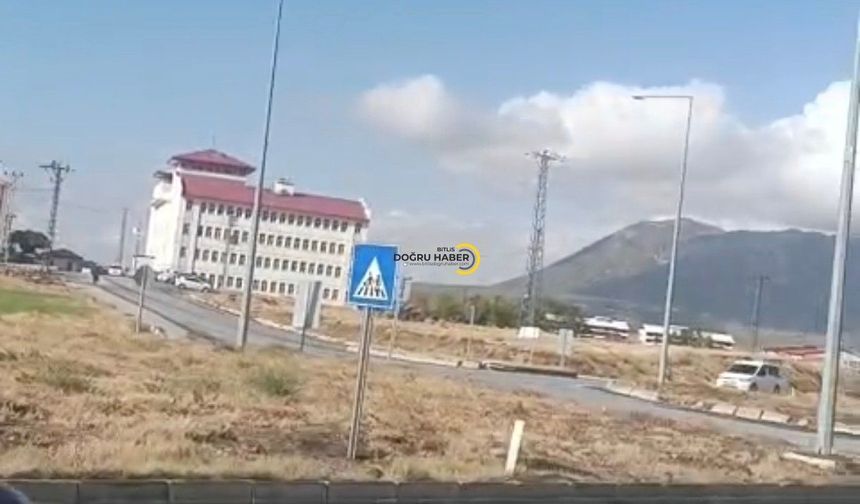 Beş Minare Mahallesi Muhtarı Hüsamettin Kızıltaş’tan Kavşak Uyarısı: “Kazalara Davetiye Çıkarıyor”