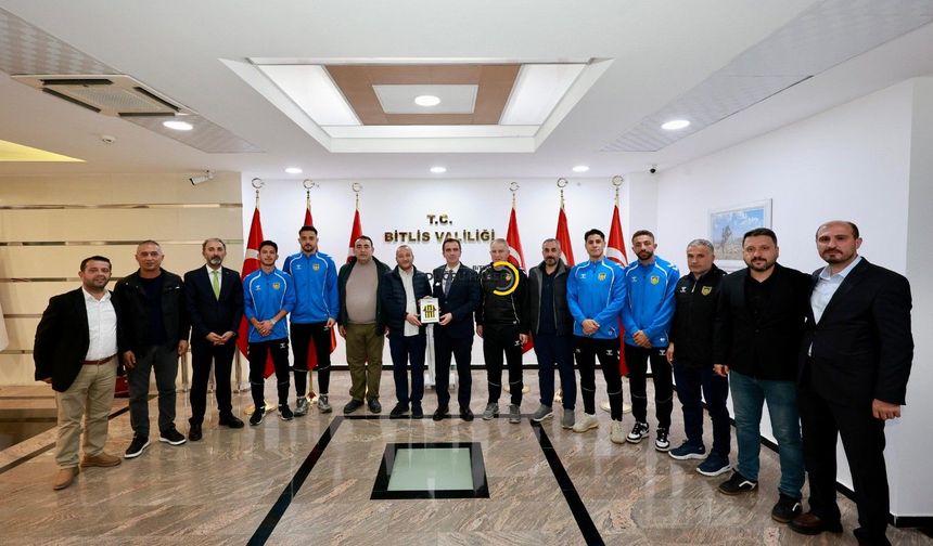 Bitlis Spor 1916 Yönetiminden Vali Karakaya’ya Ziyaret