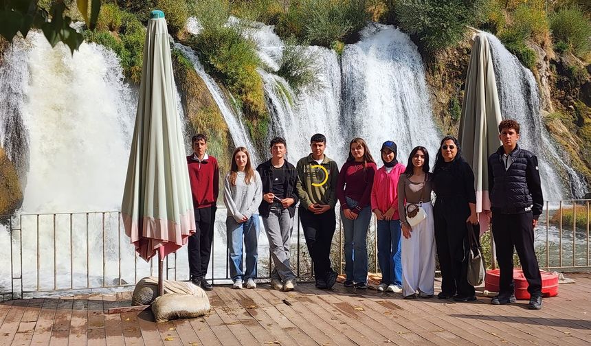 Gençler Van Gölü Havzası’nı Bilim, Teknoloji ve Kültürel Miras Perspektifiyle Keşfediyor