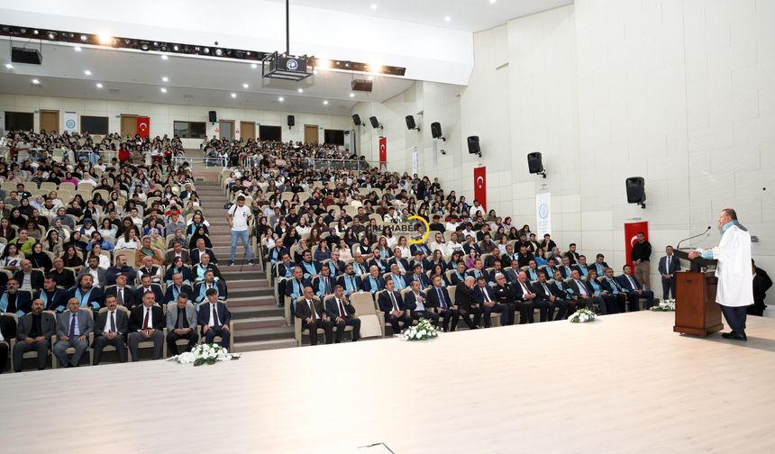 Bitlis Eren Üniversitesinde Yeni Akademik Yıl Coşkusu