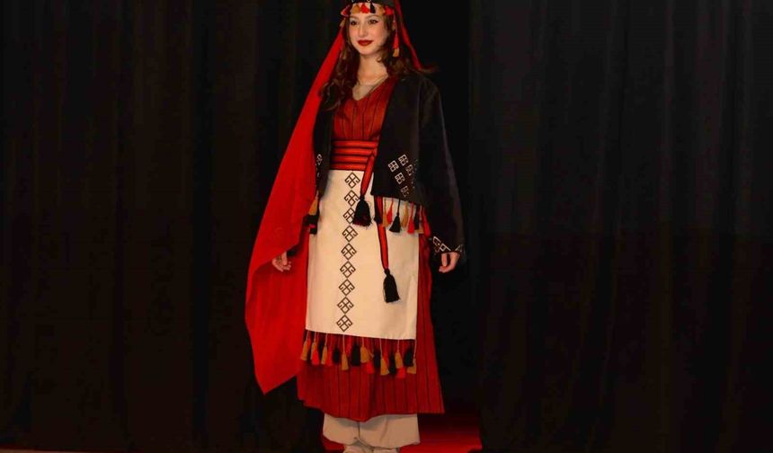 Geçmişten Günümüze Niğde Motifleri Defilesi düzenlendi